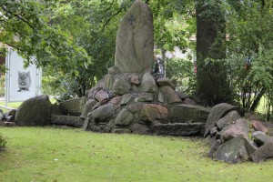 Zingst - Kriegerdenkmal 7